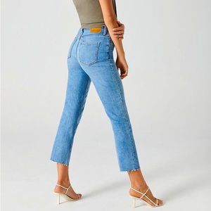 Denim Forum Aritzia - The Arlo High Rise Straight Pant Jeans - Light Wash - 26